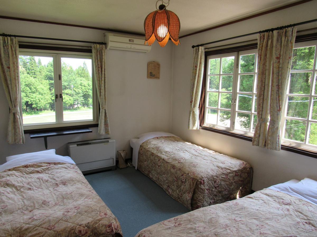 Bed and Breakfast ペンション ちゃうちゃう Hakuba Exteriér fotografie